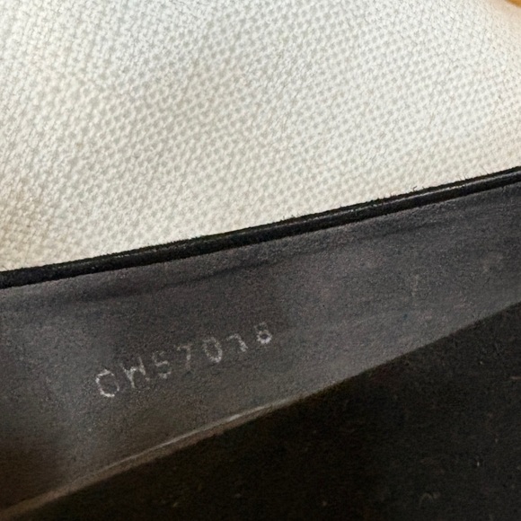 Stuart Weitzman Classic Black Suede Heels size8 - Picture 9 of 9